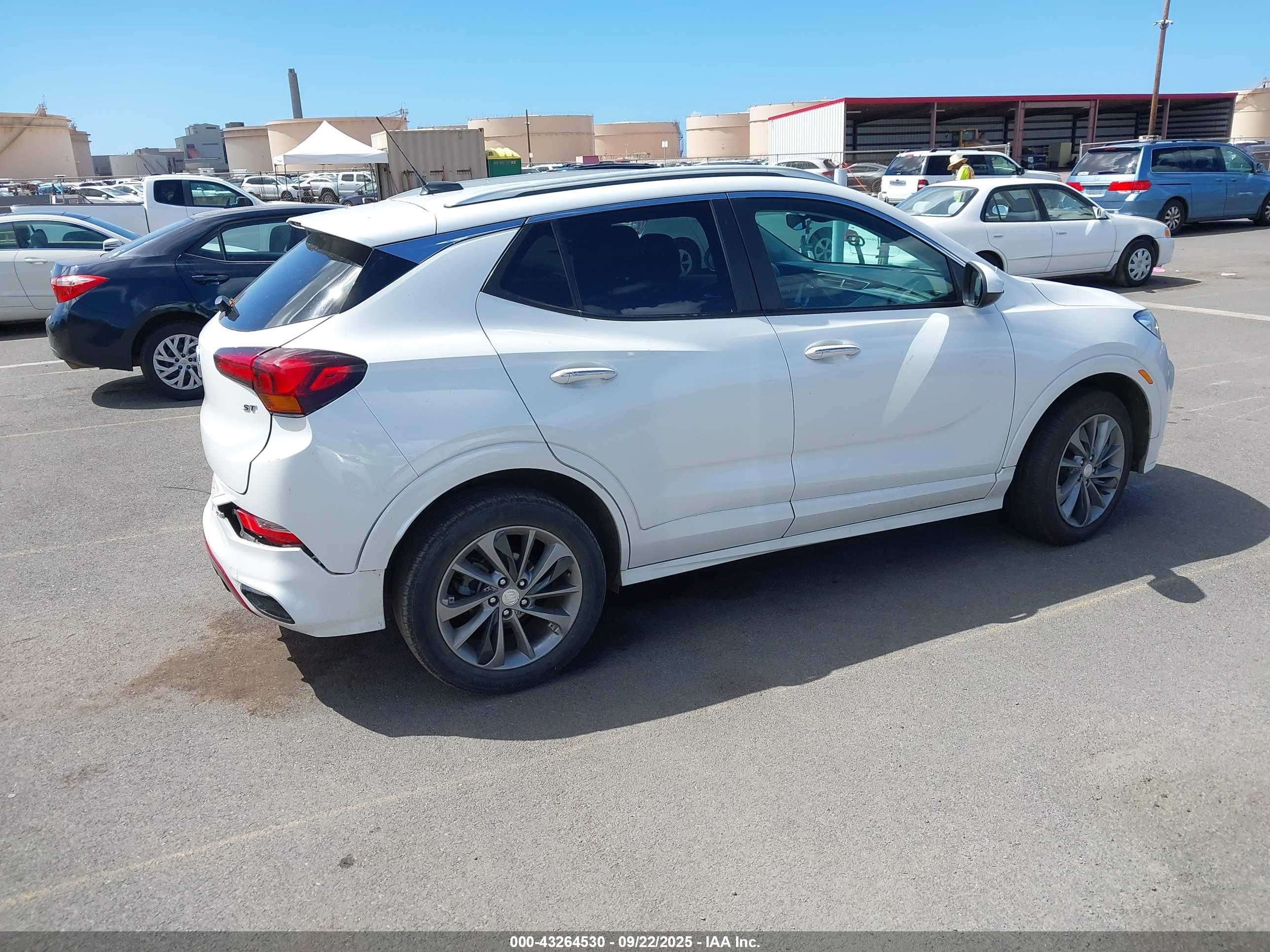 2021 BUICK Encore GX — VIN KL4MMDSL0MB177947 — photo 4
